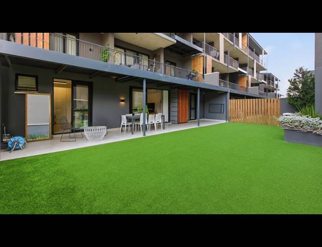 3 bed property to rent in HYDE PARK